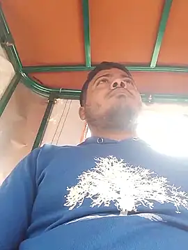 Snapshot of CatchingBouquet chatting on February 3, 2026, 4:10 am CatchingBouquet online show from February 3, 2026, 4:10 am