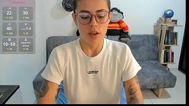 Snapshot of natt_op chatting on October 6, 2025, 12:08 am natt op online show from October 6, 2025, 12:08 am