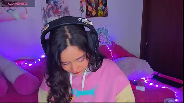 Snapshot of Maki_sins chatting on September 19, 2025, 5:42 am Maki sins online show from September 19, 2025, 5:42 am