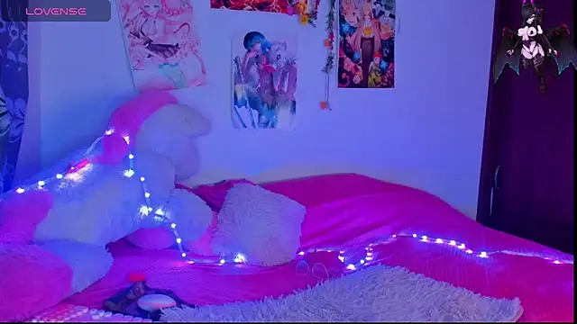 Snapshot of Maki_sins chatting on October 2, 2025, 3:24 am Maki sins online show from October 2, 2025, 3:24 am