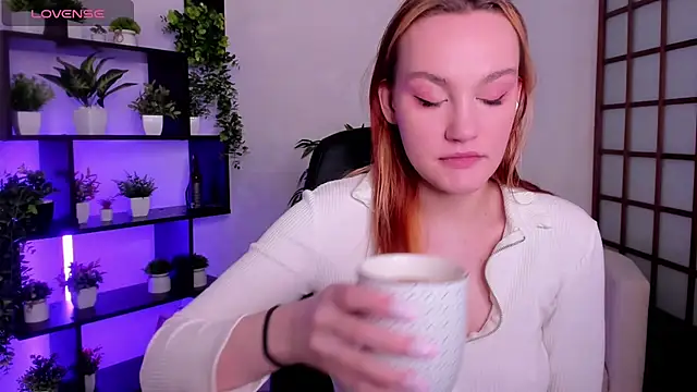 Ida FaneStain online show from February 8, 2026, 2:04 am