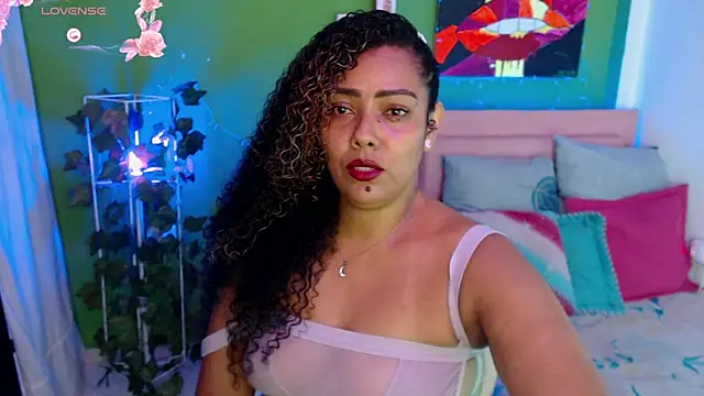 Snapshot of katherinnyazz chatting on September 13, 2025, 12:21 am katherinnyazz online show from September 13, 2025, 12:21 am