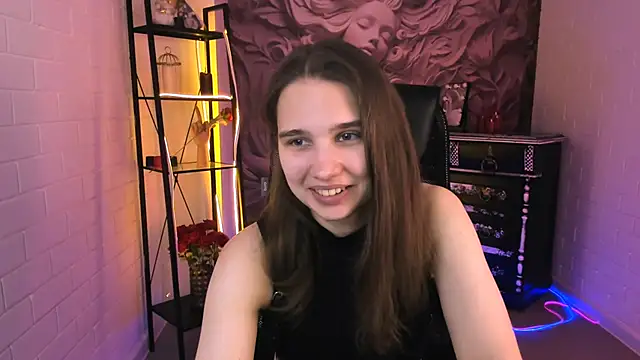 TessaMill online show from October 2, 2025, 5:36 am