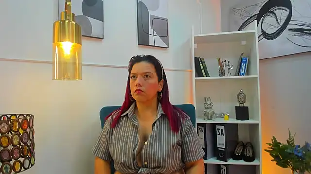 Snapshot of VeronicaBlake chatting on July 5, 2026, 12:56 pm VeronicaBlake online show from July 5, 2026, 12:56 pm