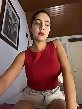 Snapshot of oh_nina chatting on April 8, 2026, 11:48 pm oh nina online show from April 8, 2026, 11:48 pm