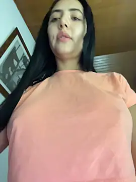 Snapshot of oh_nina chatting on May 11, 2026, 11:13 pm oh nina online show from May 11, 2026, 11:13 pm