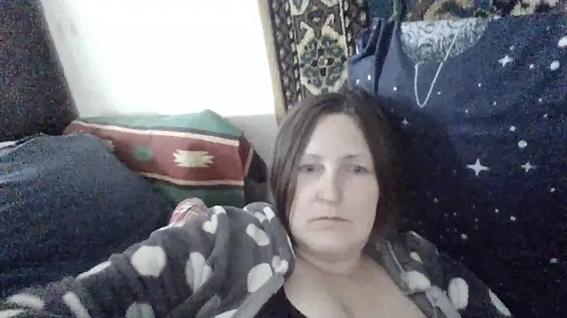 Snapshot of AllaSowinskaya chatting on May 18, 2026, 9:37 am AllaSowinskaya online show from May 18, 2026, 9:37 am
