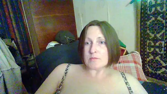 Snapshot of AllaSowinskaya chatting on May 22, 2026, 8:58 pm AllaSowinskaya online show from May 22, 2026, 8:58 pm