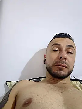 Snapshot of deibyzapata chatting on March 27, 2026, 12:38 am deibyzapata online show from March 27, 2026, 12:38 am
