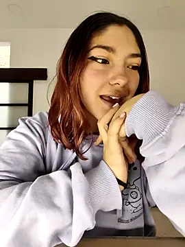 Victoria Beaumont online show from April 25, 2026, 1:14 pm