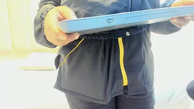 Snapshot of kiarazafira chatting on September 28, 2025, 10:42 am kiarazafira online show from September 28, 2025, 10:42 am