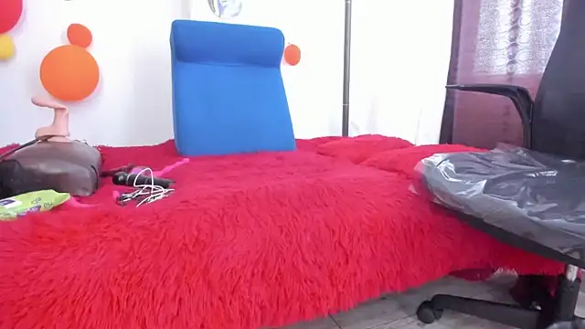 miaroberts69 online show from July 13, 2026, 7:49 pm