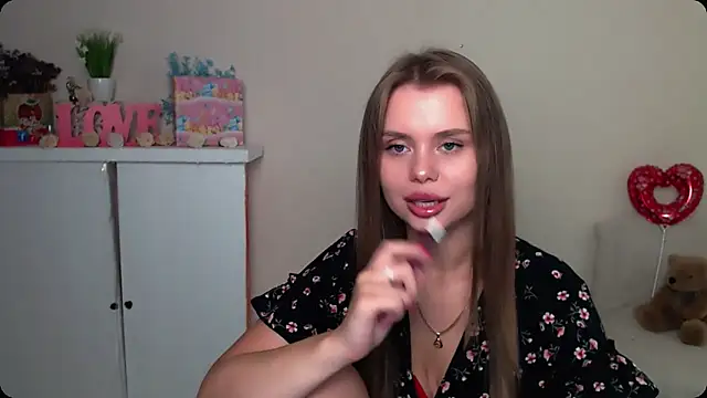 Snapshot of OceanicDawn chatting on September 9, 2025, 6:02 am OceanicDawn online show from September 9, 2025, 6:02 am