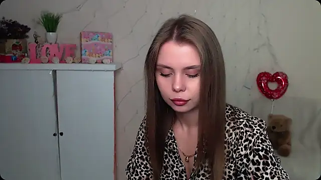 Snapshot of OceanicDawn chatting on September 16, 2025, 6:47 am OceanicDawn online show from September 16, 2025, 6:47 am