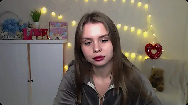 Snapshot of OceanicDawn chatting on October 6, 2025, 7:39 am OceanicDawn online show from October 6, 2025, 7:39 am