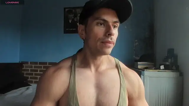 Snapshot of justinkarter chatting on May 5, 2026, 12:02 pm justinkarter online show from May 5, 2026, 12:02 pm
