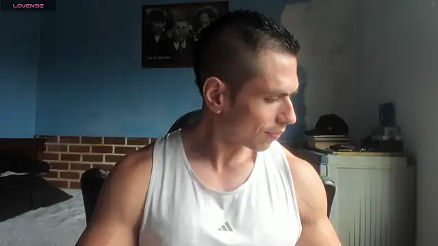 Snapshot of justinkarter chatting on June 5, 2026, 5:18 pm justinkarter online show from June 5, 2026, 5:18 pm