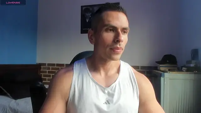 Snapshot of justinkarter chatting on June 24, 2026, 4:28 pm justinkarter online show from June 24, 2026, 4:28 pm