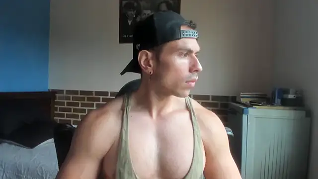Snapshot of justinkarter chatting on July 4, 2026, 2:56 pm justinkarter online show from July 4, 2026, 2:56 pm