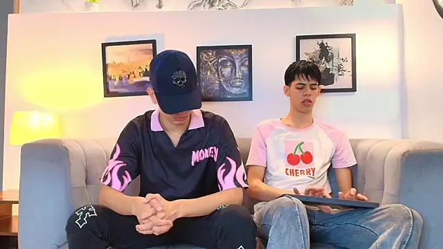 TWINKS FRIENDS online show from March 13, 2026, 1:18 pm