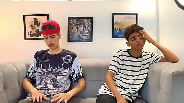 Snapshot of TWINKS_FRIENDS chatting on May 11, 2026, 2:45 pm TWINKS FRIENDS online show from May 11, 2026, 2:45 pm