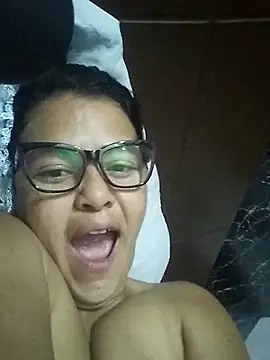 Snapshot of Oceanosexxx chatting on November 19, 2025, 4:34 am Oceanosexxx online show from November 19, 2025, 4:34 am