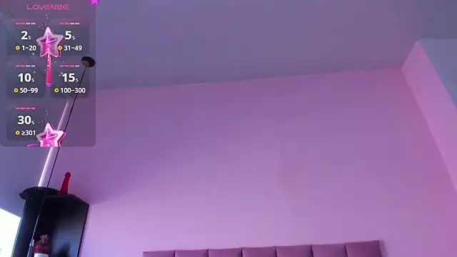 violet myerrs online show from September 23, 2025, 12:41 pm