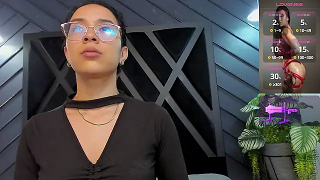 Snapshot of zoe_martins_ chatting on November 6, 2025, 5:25 pm zoe martins online show from November 6, 2025, 5:25 pm