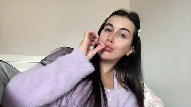 Snapshot of Talyo19 chatting on November 7, 2025, 1:11 pm Talyo19 online show from November 7, 2025, 1:11 pm