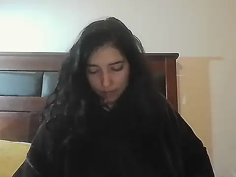 Snapshot of creepyh0e_ chatting on June 12, 2026, 9:57 pm creepyh0e online show from June 12, 2026, 9:57 pm
