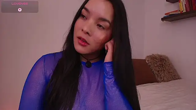 Snapshot of Evelyn__16 chatting on July 1, 2026, 2:51 pm Evelyn 16 online show from July 1, 2026, 2:51 pm