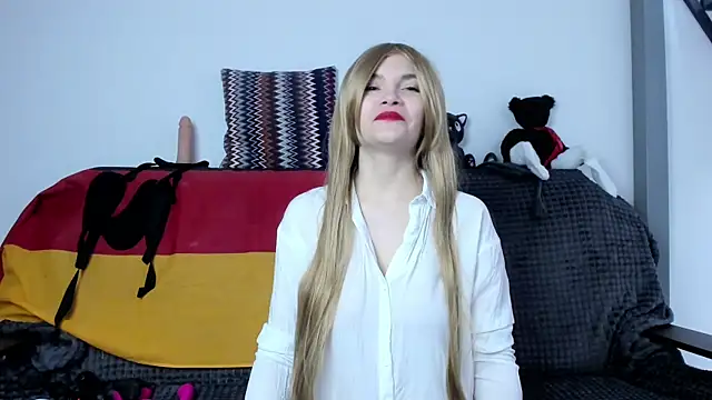 Snapshot of Katherine_Twilight chatting on January 17, 2025, 3:43 pm Katherine Twilight online show from January 17, 2025, 3:43 pm