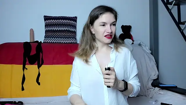 Snapshot of Katherine_Twilight chatting on March 7, 2025, 3:39 pm Katherine Twilight online show from March 7, 2025, 3:39 pm