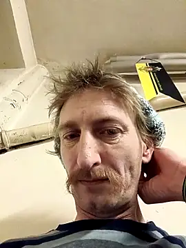 KokosMartin online show from October 28, 2025, 9:50 pm