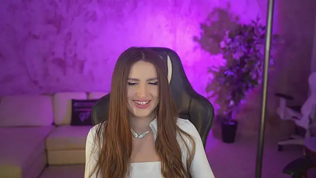 Goldie Flame online show from November 29, 2025, 7:50 pm