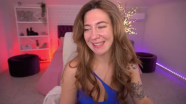 KateShanny online show from May 3, 2026, 6:08 am