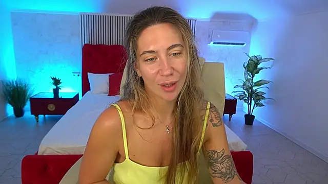 Snapshot of KateShanny chatting on July 2, 2026, 5:46 am KateShanny online show from July 2, 2026, 5:46 am