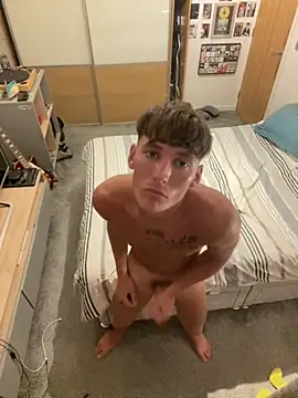 naughtyboy0124 online show from September 8, 2025, 11:04 pm