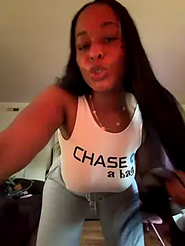 yummy0322 online show from October 10, 2025, 12:26 pm