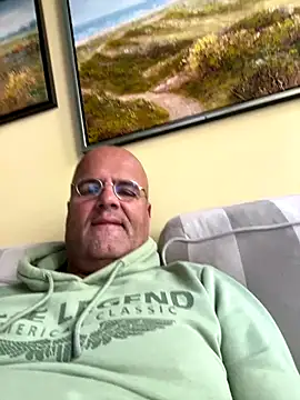 Snapshot of Renebisex chatting on October 26, 2025, 10:10 am Renebisex online show from October 26, 2025, 10:10 am