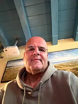 Snapshot of Renebisex chatting on November 23, 2025, 9:20 am Renebisex online show from November 23, 2025, 9:20 am