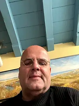 Snapshot of Renebisex chatting on January 11, 2026, 12:43 pm Renebisex online show from January 11, 2026, 12:43 pm