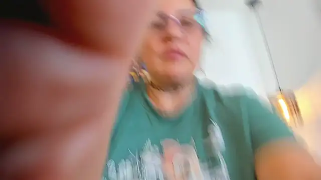 carolinacrus01 online show from March 16, 2026, 4:44 pm