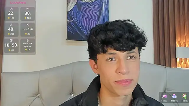 Axel  Evans online show from May 26, 2026, 12:56 pm