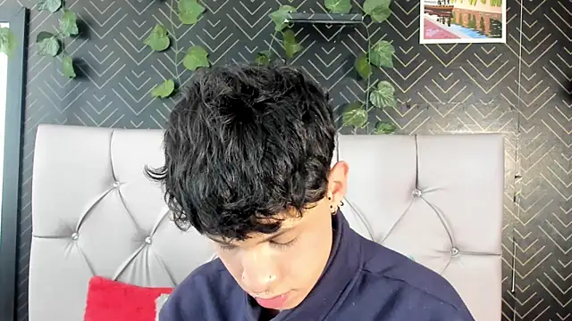 Axel  Evans online show from July 28, 2026, 1:43 pm