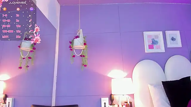 my aleja  online show from October 30, 2025, 12:39 pm