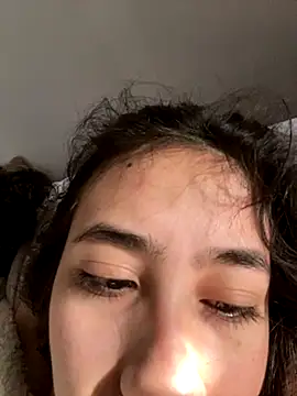 Snapshot of juliie_star chatting on October 15, 2025, 12:05 pm juliie star online show from October 15, 2025, 12:05 pm