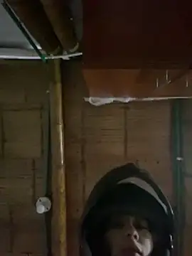 Snapshot of juliie_star chatting on October 16, 2025, 12:28 pm juliie star online show from October 16, 2025, 12:28 pm