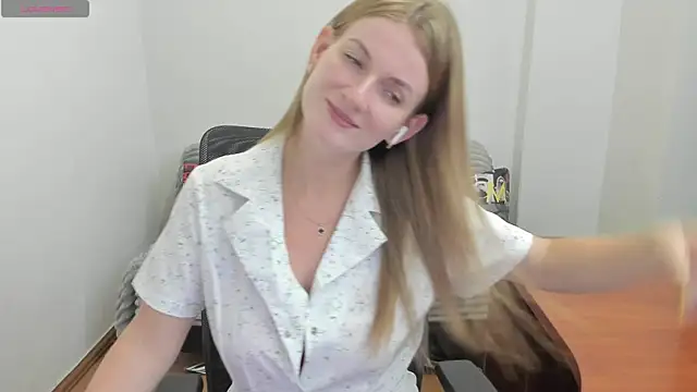 Alisha Skyes online show from August 3, 2026, 9:04 am