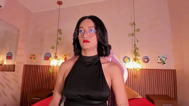 daphne courtis online show from July 3, 2026, 3:13 am